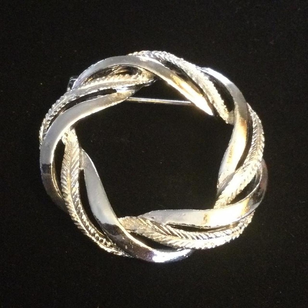Gerry's circle pin